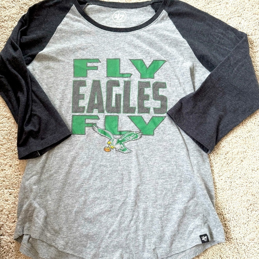 47 Brand Philadelphia Eagles Gray and Black Baseball Tee S